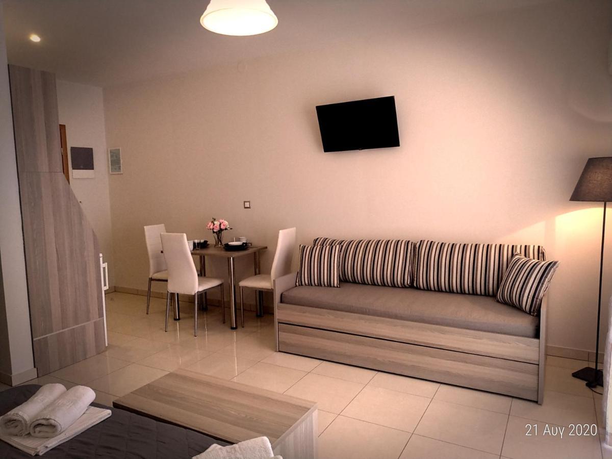 Adonis Apartments Παραλία Εξωτερικό φωτογραφία