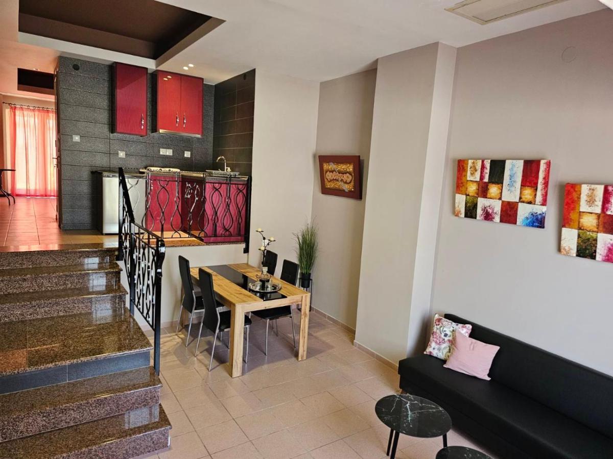 Adonis Apartments Παραλία Εξωτερικό φωτογραφία