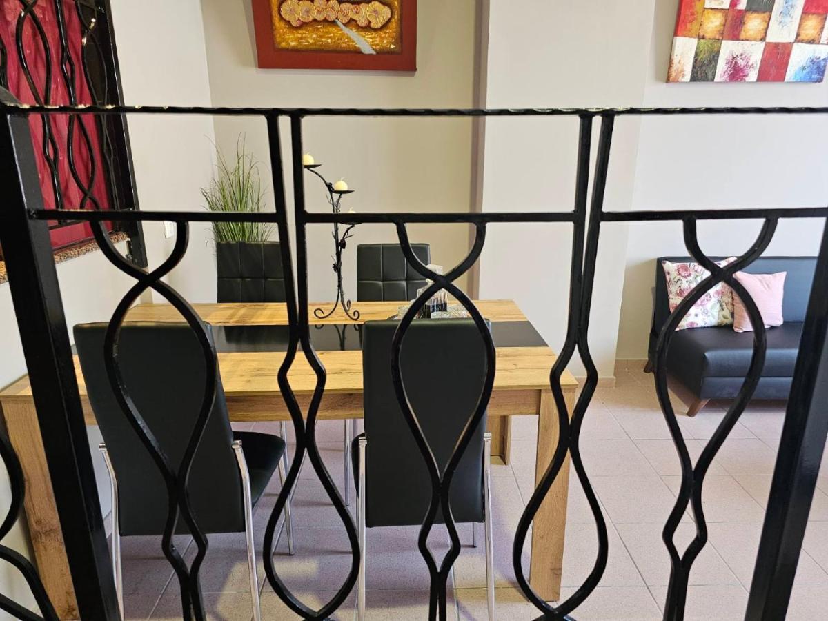 Adonis Apartments Παραλία Εξωτερικό φωτογραφία